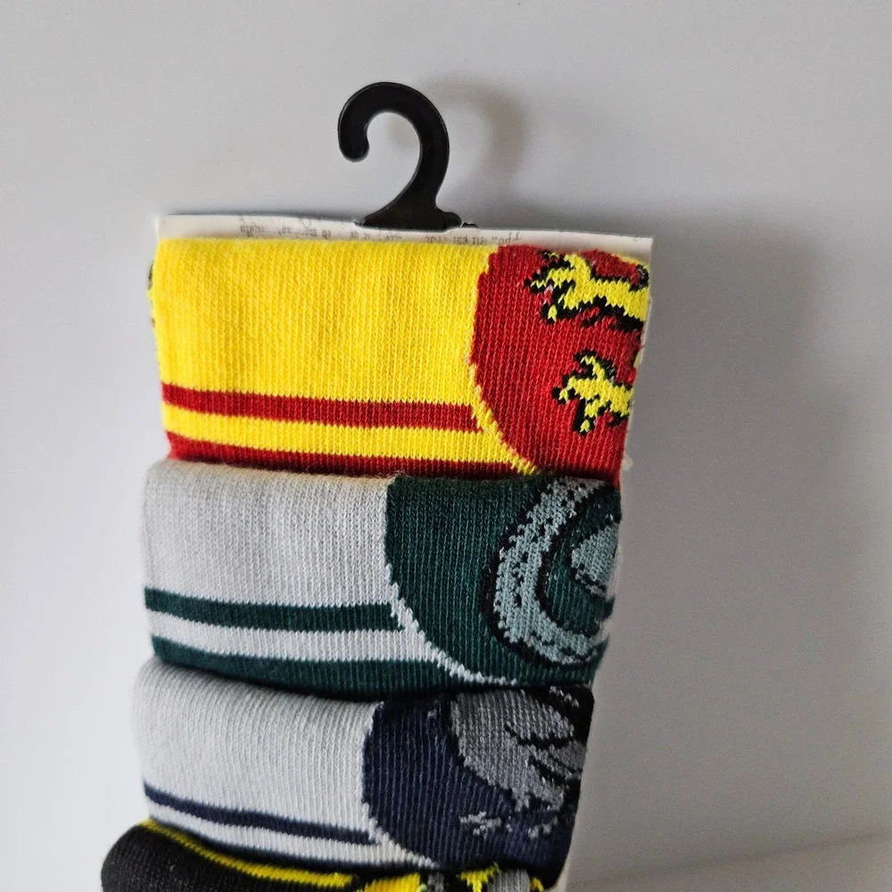 Harry Potter Casual Crew Socks Mens Sz 8-12 NEW 6 Pair Wizarding World